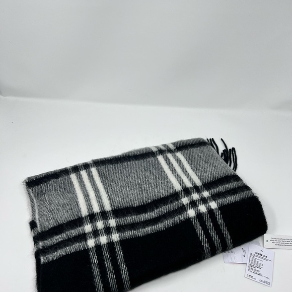 Topshop Black & White Plaid Fringe Scarf | NWT - Picture 5 of 9